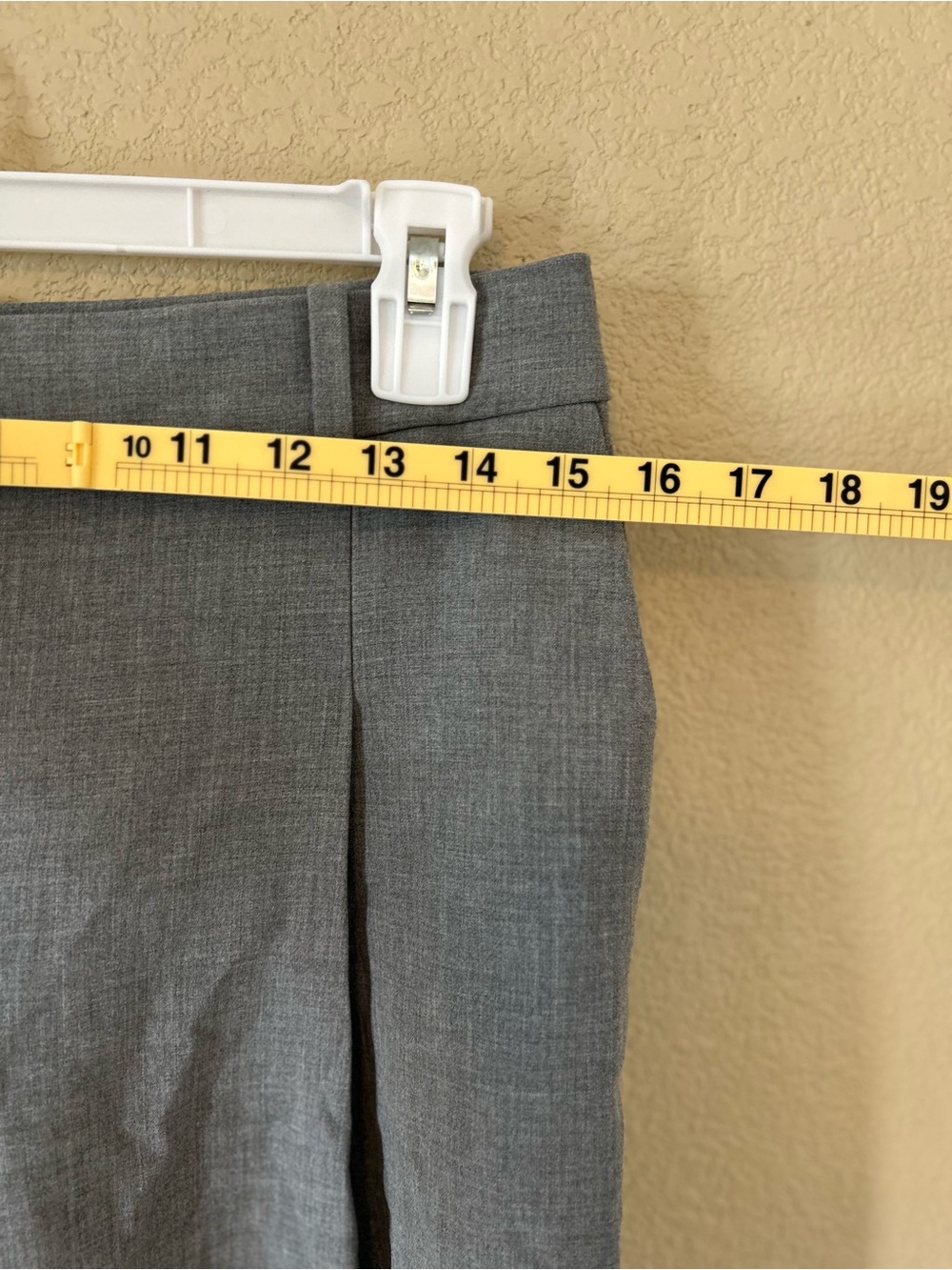 Babaton Aritzia Cropped Wide-Leg Pants in Light Gray Size 6 25” inseam - Picture 7 of 10